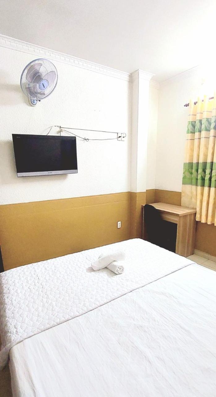 Khach San Huong Quynh Hotel Ho Chi Minh-stad Buitenkant foto